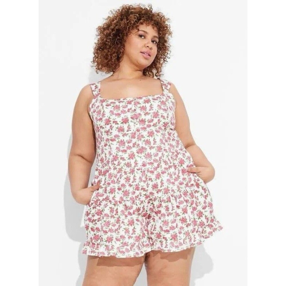 Wild Fable Floral Romper 4X Plus NWT Sleeveless Adjustable Straps Smocked Back